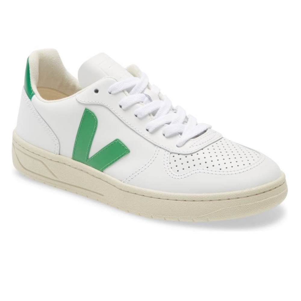 *NEW* Veja V-10 Sneakers